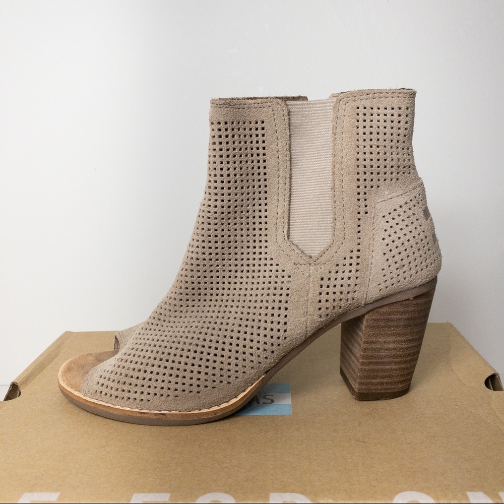 Toms Perforated Majorca Peep Toe Bootie Heels Tan